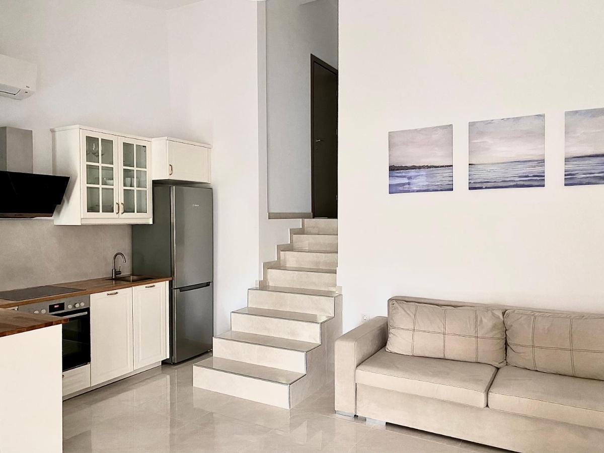 Irini Apartment 하니오티 외부 사진